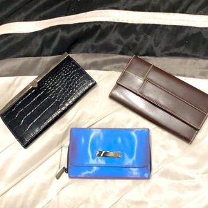 Bundle of wallets 🖤💜🤎